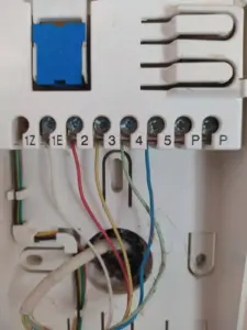 <center>DonVoltaje: Electricidad y electrónica en un solo lugar</center>