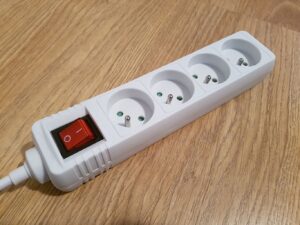 <center>DonVoltaje: Electricidad y electr&oacute;nica en un solo lugar</center>